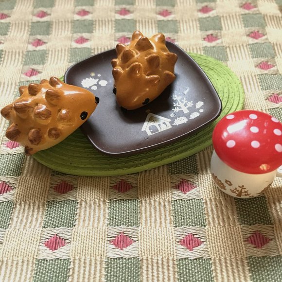 Rare Re-ment Vintage Hedgehog and Tea Diorama Dollhouse Set - Picture 11 of 11